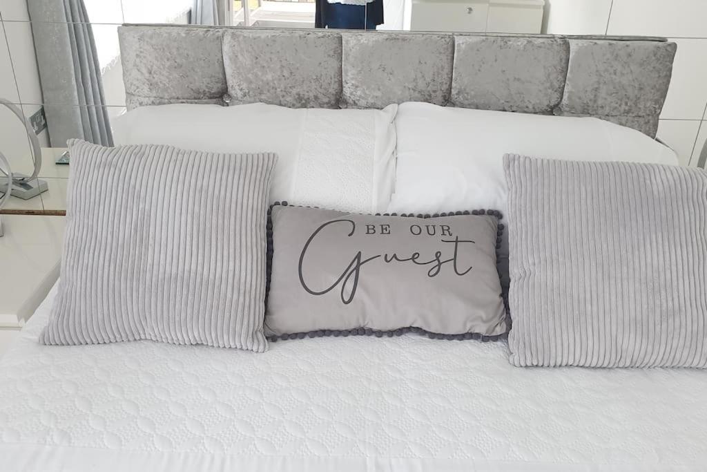 וויראל Near Liverpool Double Bedroom Hideaway מראה חיצוני תמונה